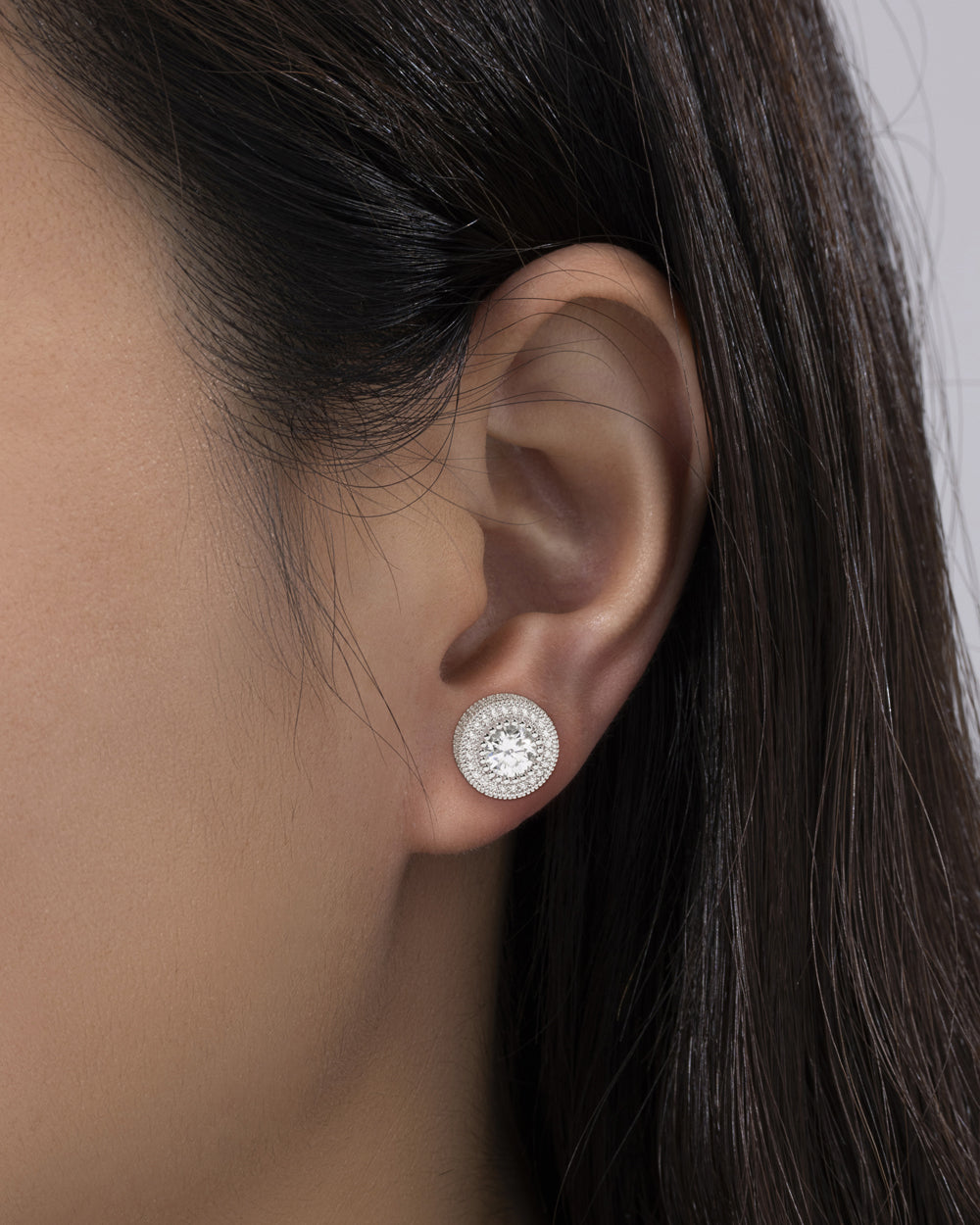 MOISSANITE POPPIN STUDS.