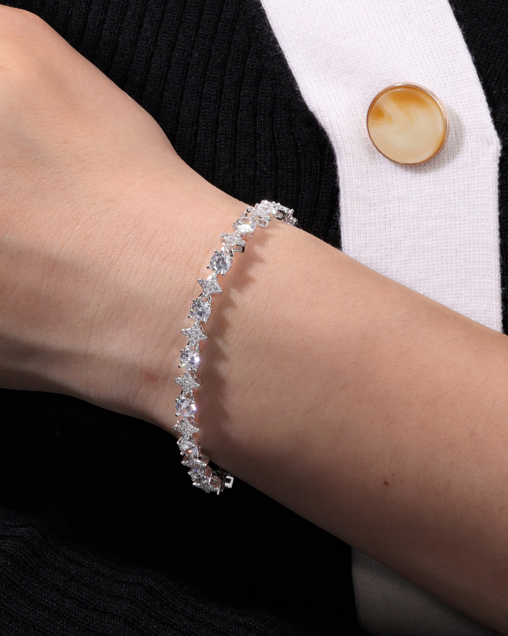 MOISSANITE STARS & STONES BRACELET.
