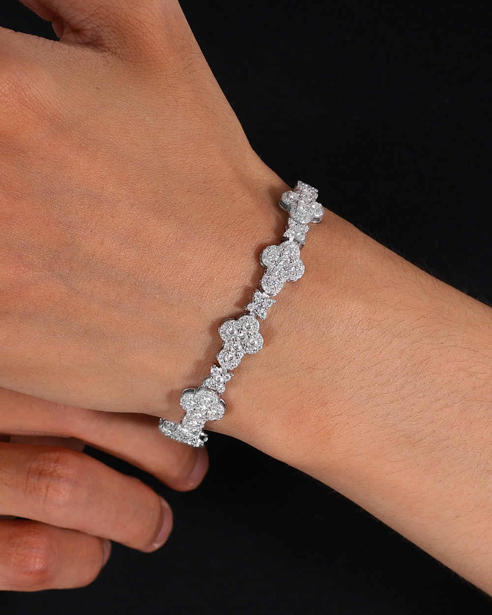 MOISSANITE CROSS STARS BRACELET.